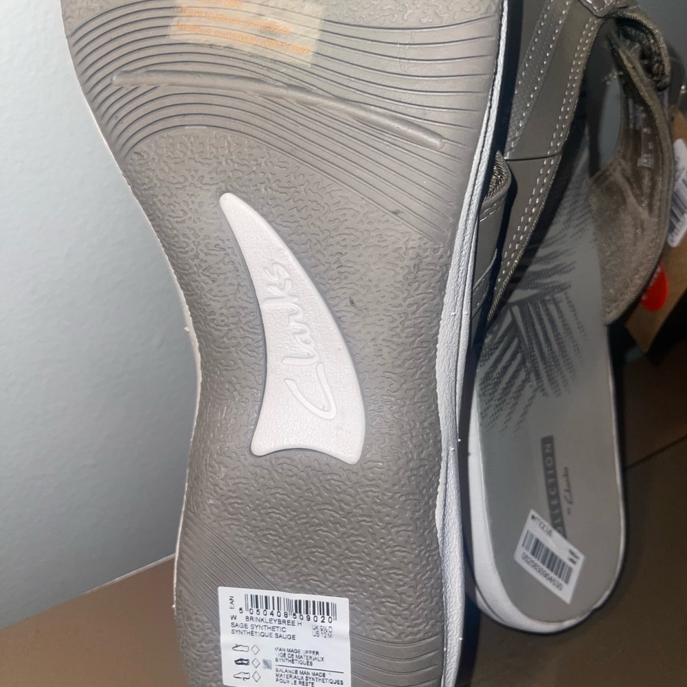 Clarks women Slip on Sandle